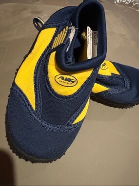 Air Balance Kids Water Shoes - Navy and Yellow Slip-On